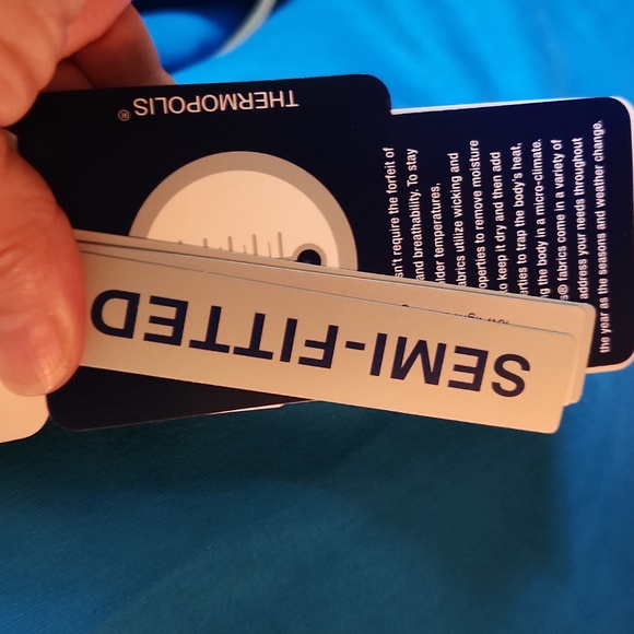 Womens Asics mock turtleneck thermoplastic, semi fitted, l/s, running. New - Picture 4 of 7